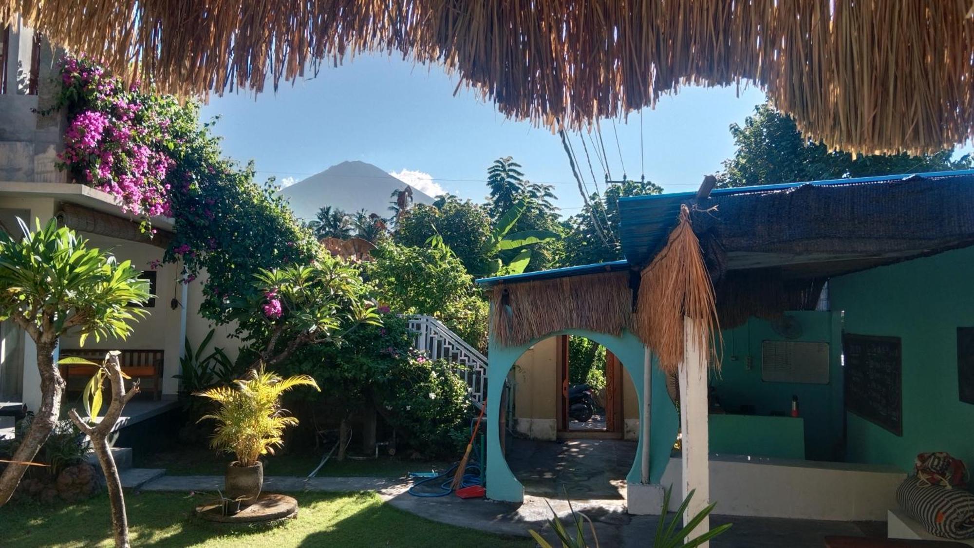 Black Sand Hostel Amed Extérieur photo